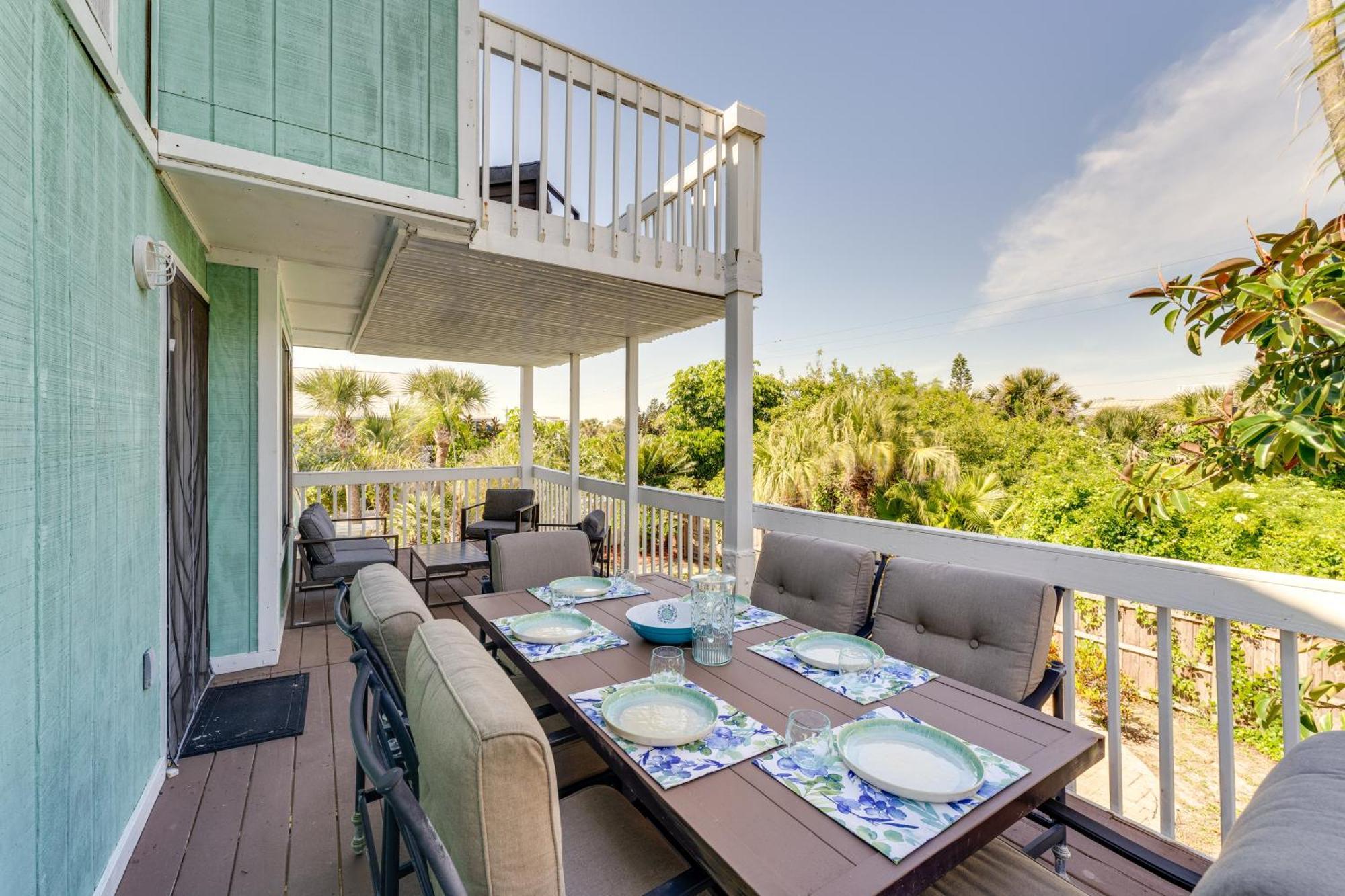 New Smyrna Beach Home With Pool - Walk To Beach! Exterior photo